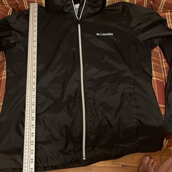 Columbia Rain Jacket - Picture 8 of 8